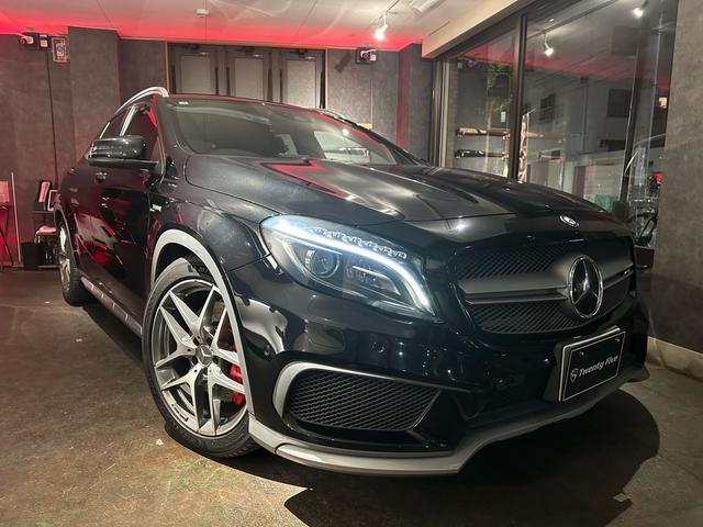 Mercedes-AMG GLA45 4