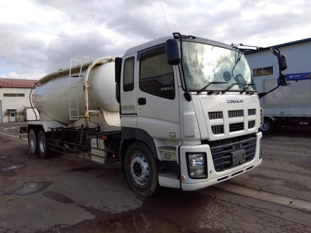 Isuzu