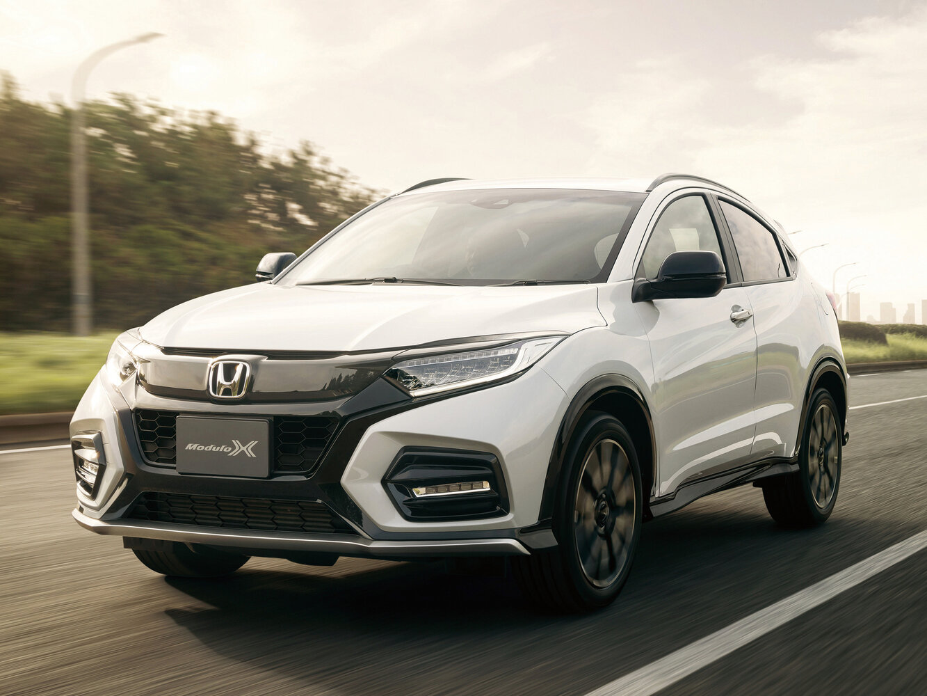 Honda Vezel RS — Фотографии комплектации 1