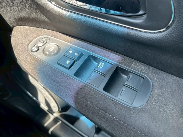Honda Vezel RS — Фотографии автомобиля 16