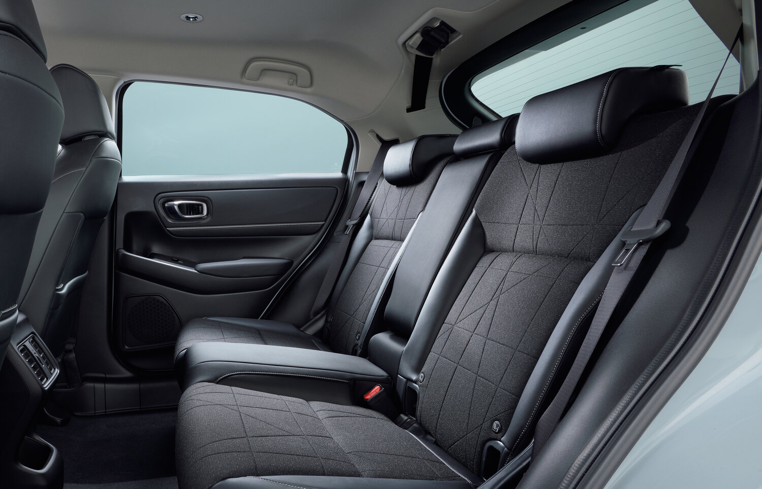 Honda Vezel e:HEV Z — Фотографии комплектации 7