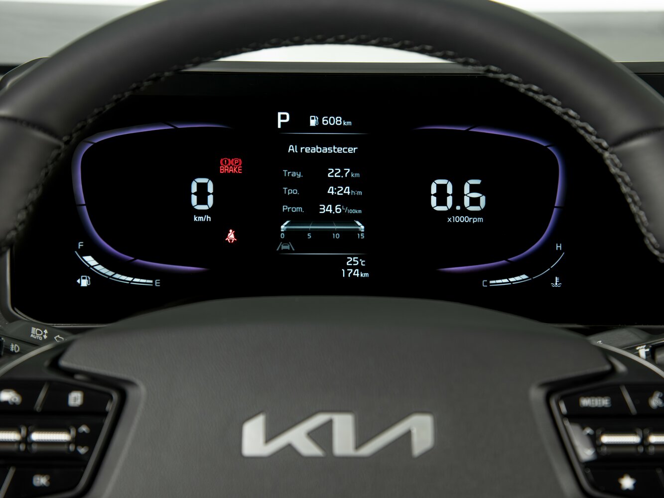 Kia K3 Signature — Фотографии комплектации 11