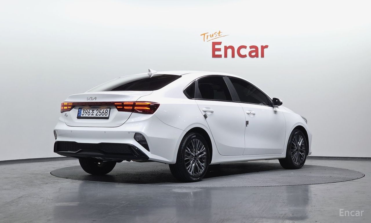Kia K3 Signature — Фотографии автомобиля 2