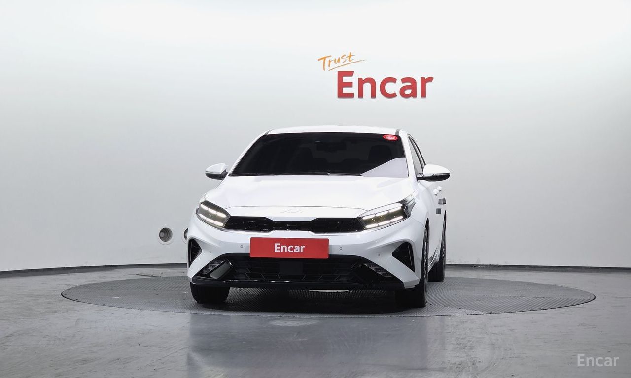 Kia K3 Signature — Фотографии автомобиля 3