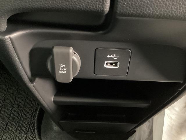 Honda Freed EX — Фотографии автомобиля 23
