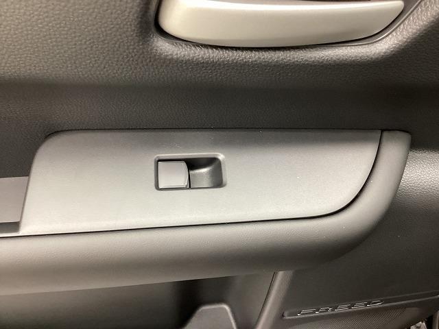 Honda Freed EX — Фотографии автомобиля 38