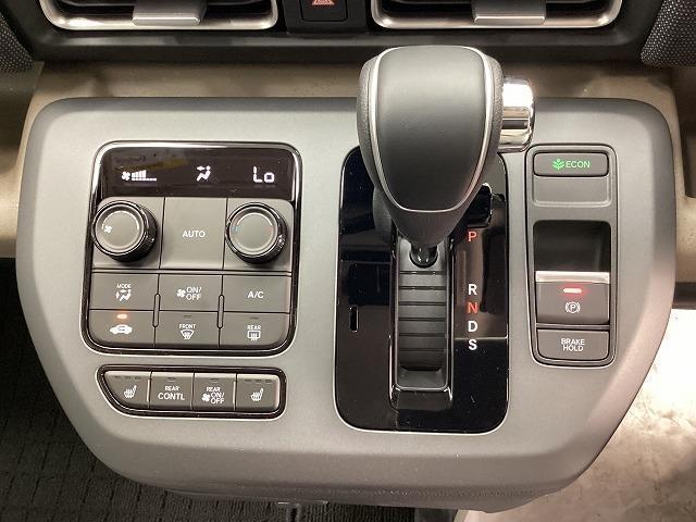 Honda Freed EX — Фотографии автомобиля 5