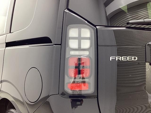 Honda Freed EX — Фотографии автомобиля 59