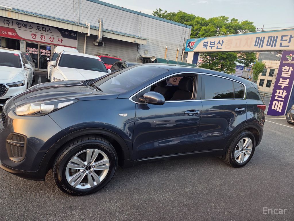 Kia Sportage Diesel 1.7 2WD Trendy — Фотографии автомобиля 3