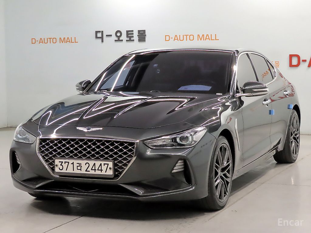 Genesis G70 Van