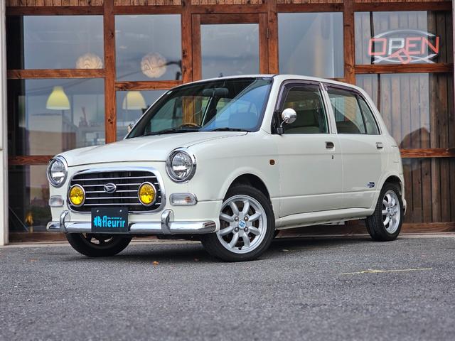Daihatsu Mira Gino