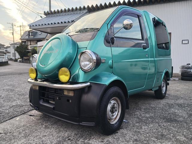 Daihatsu R