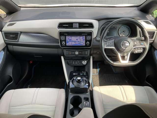 Nissan Leaf X 10 — Фотографии автомобиля 4