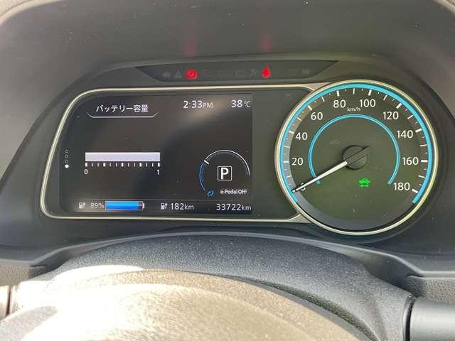 Nissan Leaf X 10 — Фотографии автомобиля 5