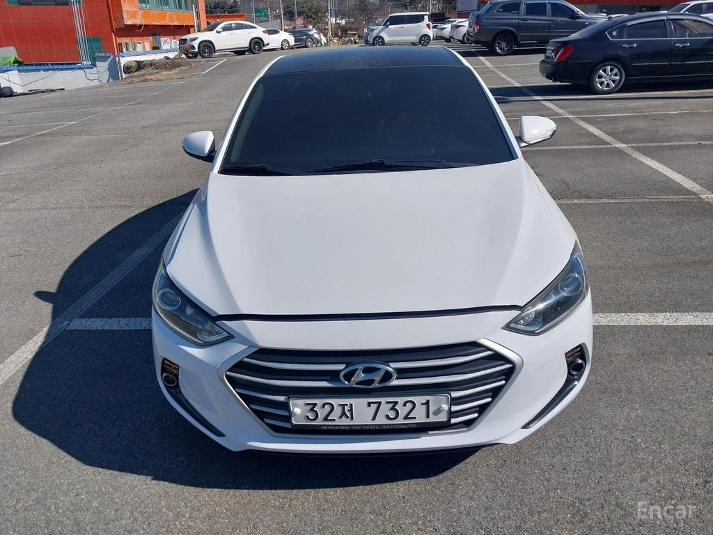 Hyundai Avante 1.6 GDI Plus