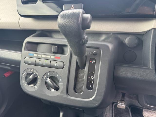 Suzuki MR Wagon L — Фотографии автомобиля 10