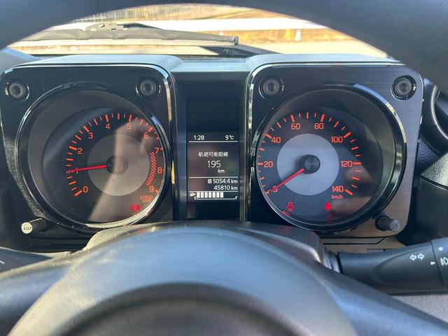 Suzuki Jimny XL — Фотографии автомобиля 36