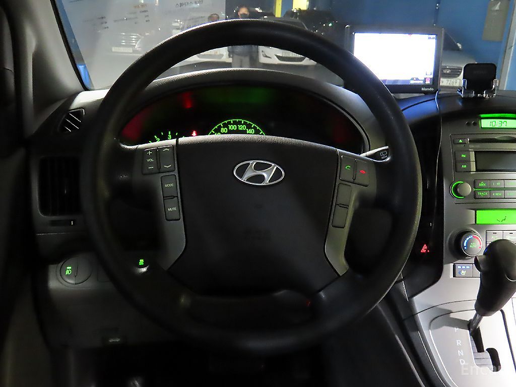 Hyundai Starex CVX Premium — Фотографии автомобиля 9