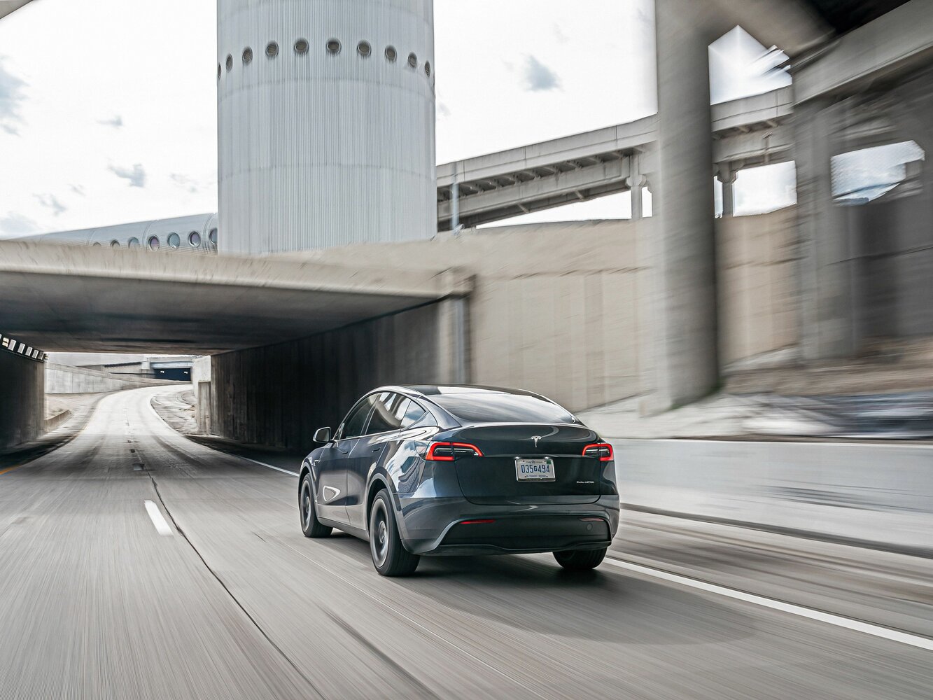 Tesla Model Y — Фотографии комплектации 3