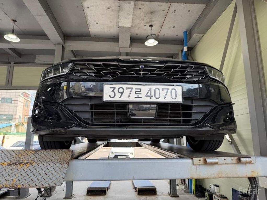 Kia K5 Signature