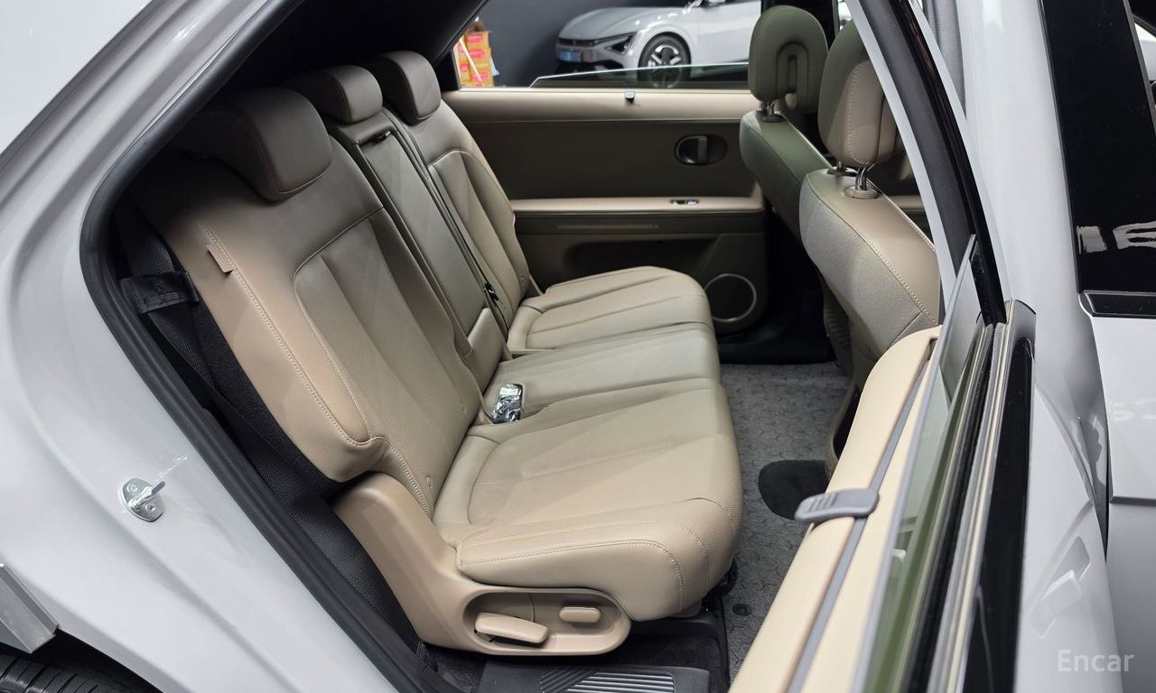 Hyundai IONIQ 5 Prestige — Фотографии автомобиля 12