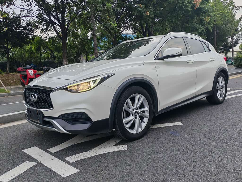 Infiniti QX30 2017 1.6T 2WD Fashion