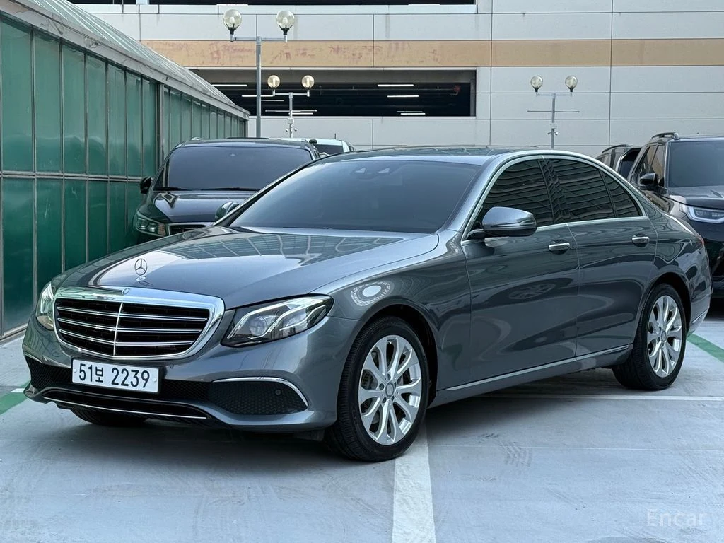 Mercedes-Benz E-Class E220d Exclusive