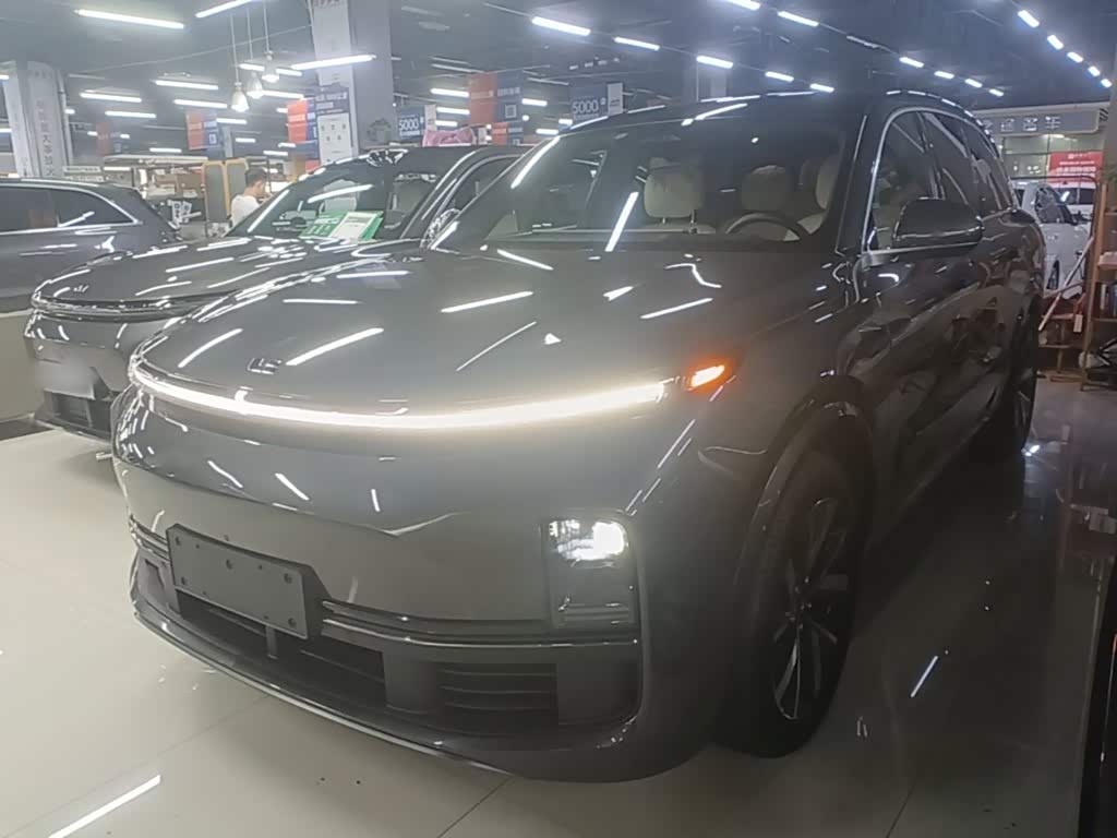 Li Auto L8 2023 Pro