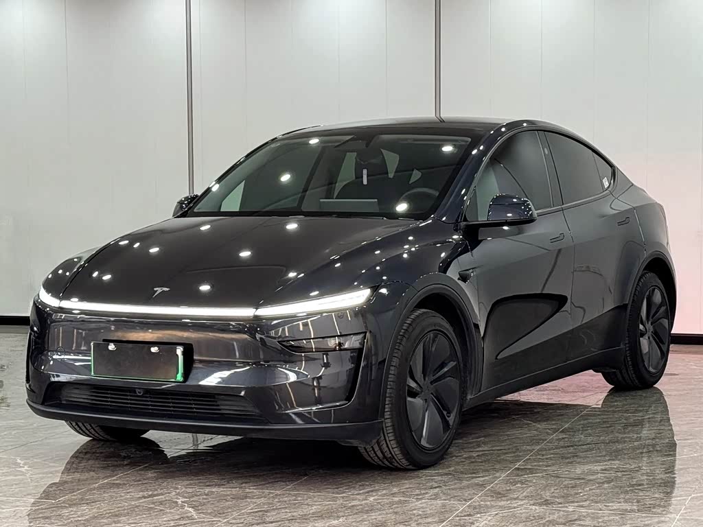 Tesla Model Y 2025 RWD