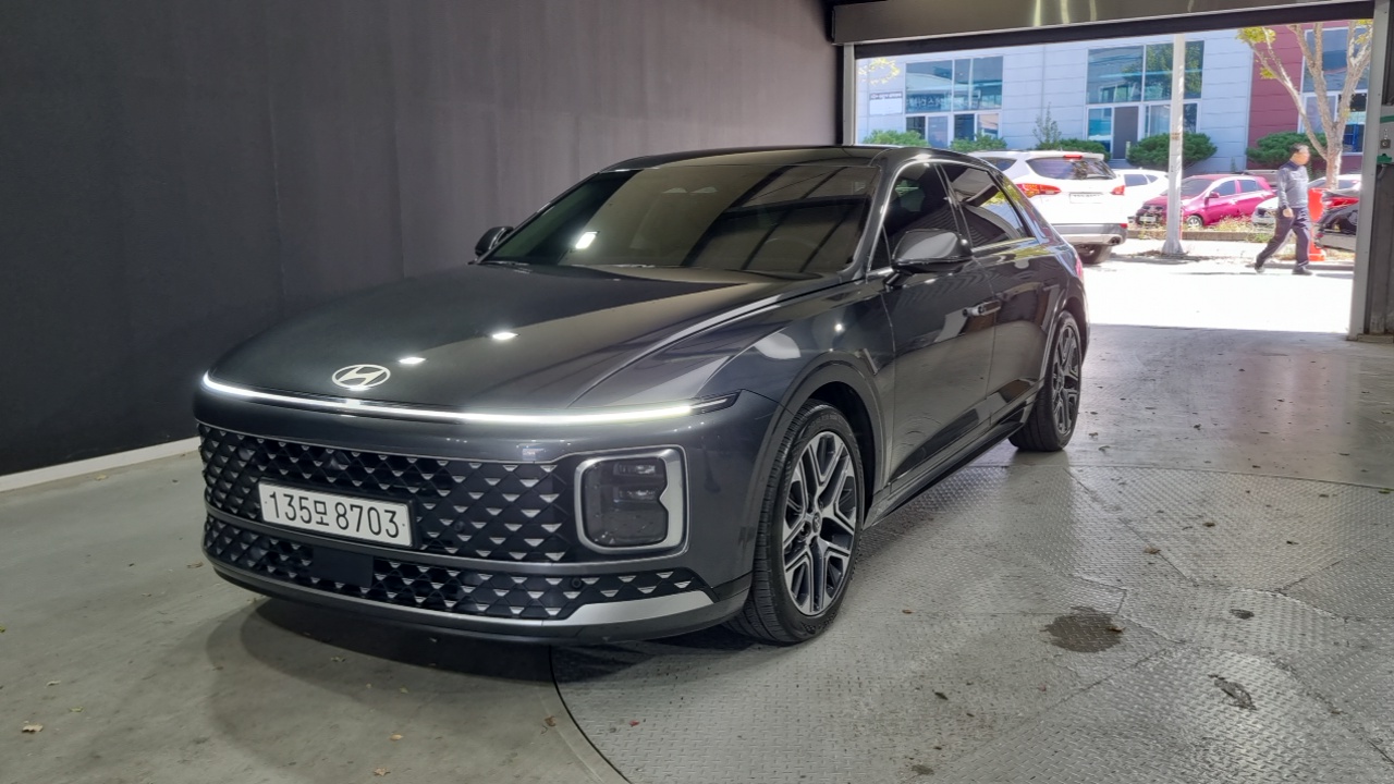 Hyundai Grandeur Exclusive