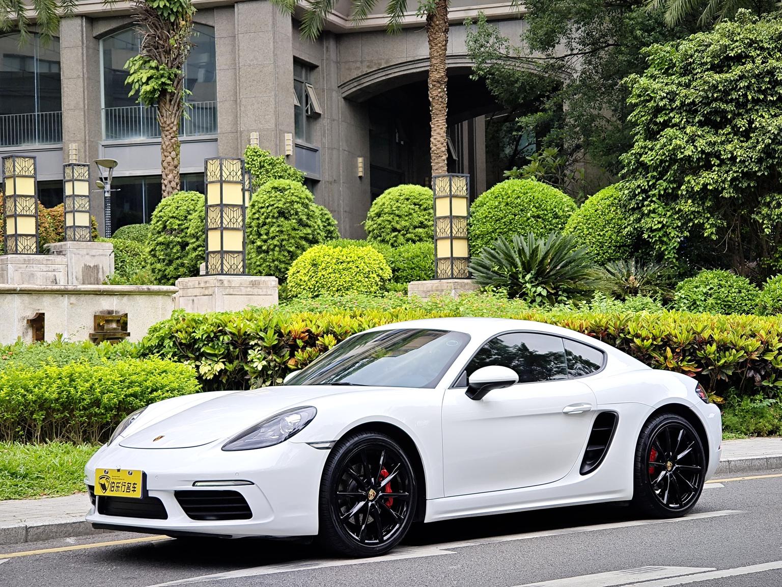 Porsche 718 2018 Cayman 2.0T