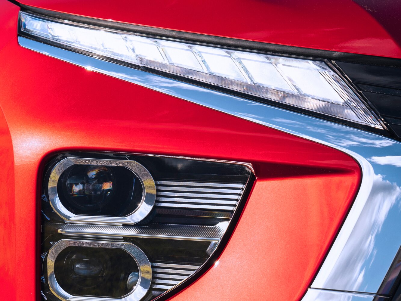 Mitsubishi Eclipse Cross — Фотографии комплектации 16