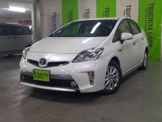 Toyota Prius PHV S