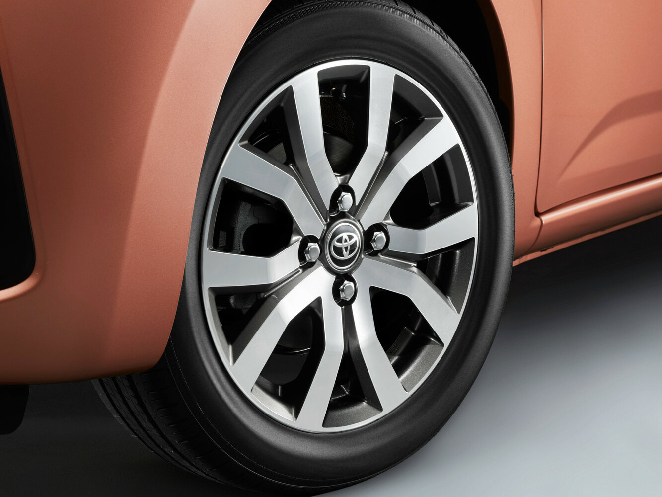 Toyota Passo X L Package — Фотографии комплектации 6