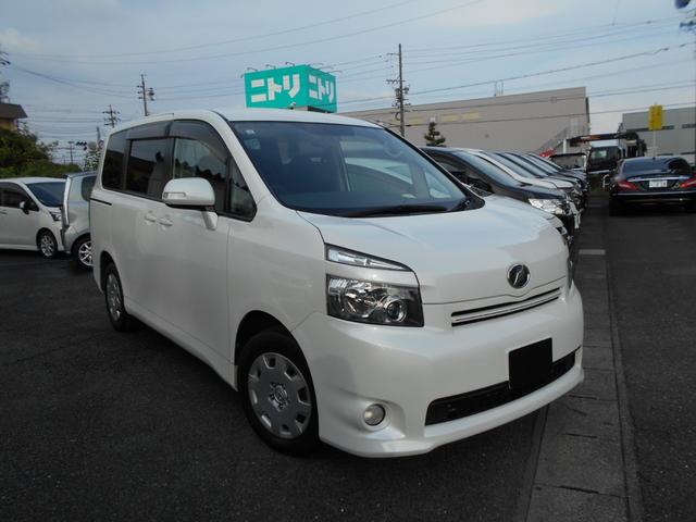 Toyota Voxy X L