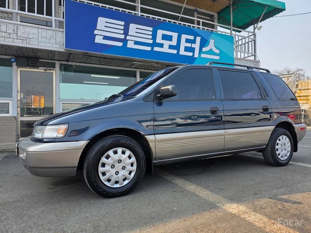Hyundai Santamo Base