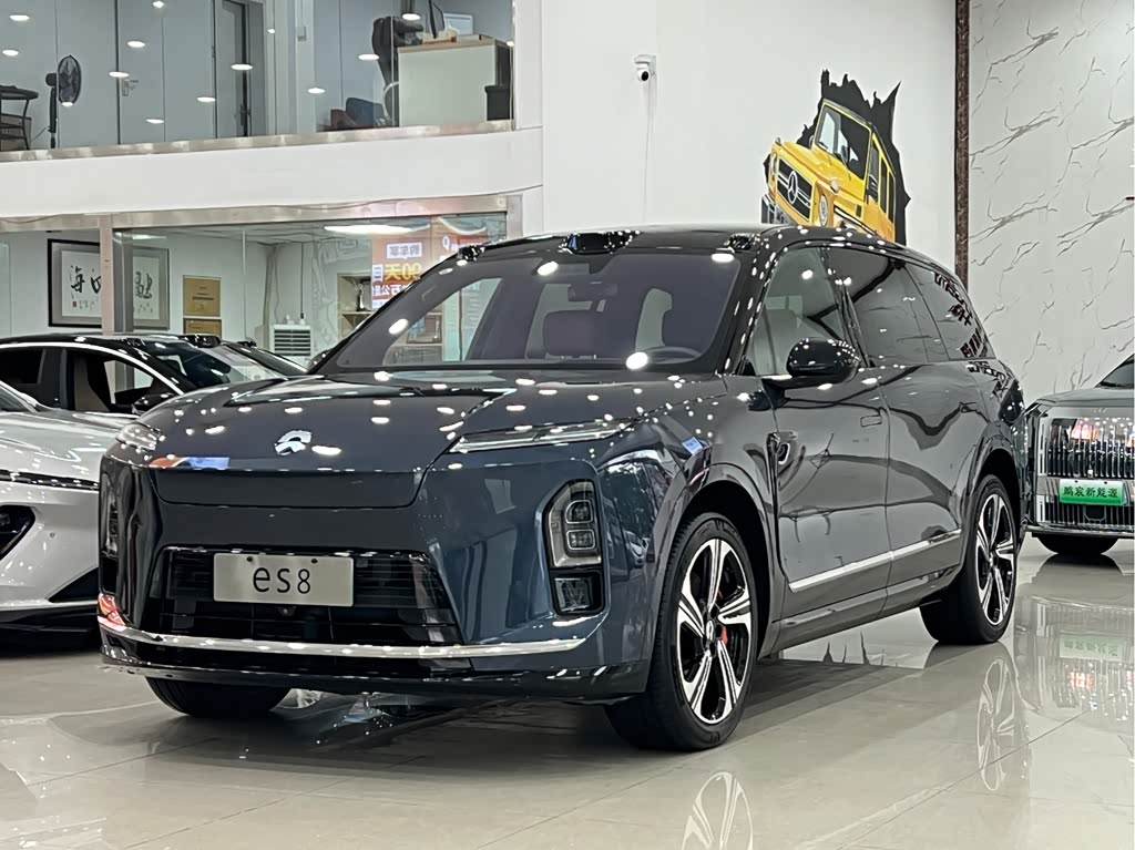 NIO ES8 2026 6 мест Executive Luxury