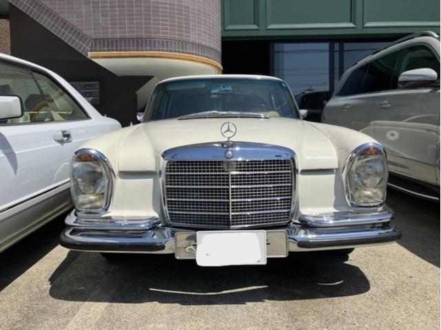 Mercedes-Benz 280SE3.5
