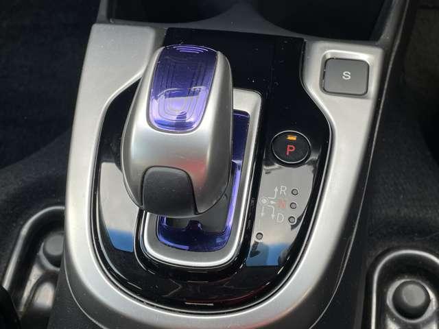 Honda Fit F Package — Фотографии автомобиля 17