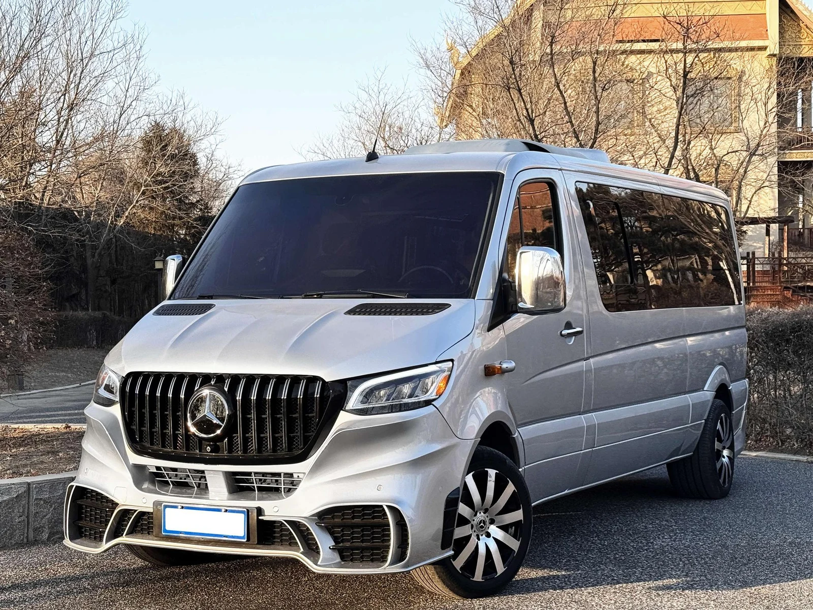 Mercedes-Benz Sprinter 2018 3.5L AT 7 мест