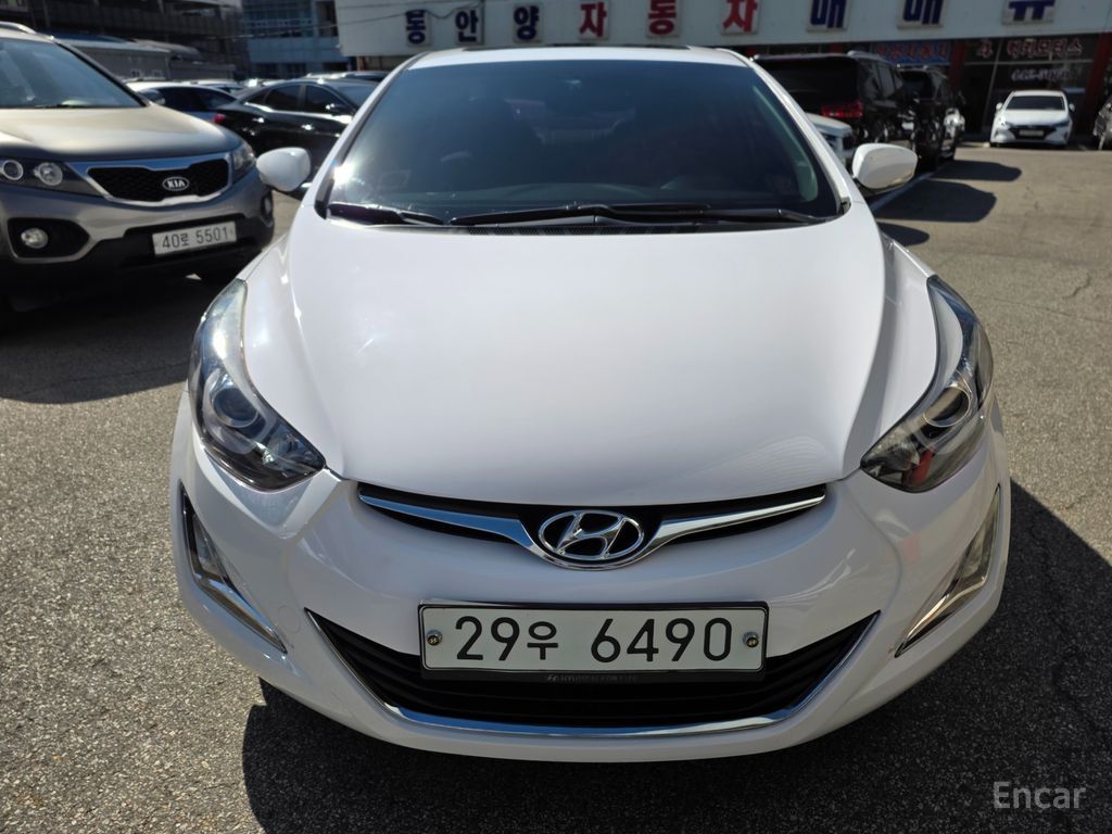 Hyundai Avante Base