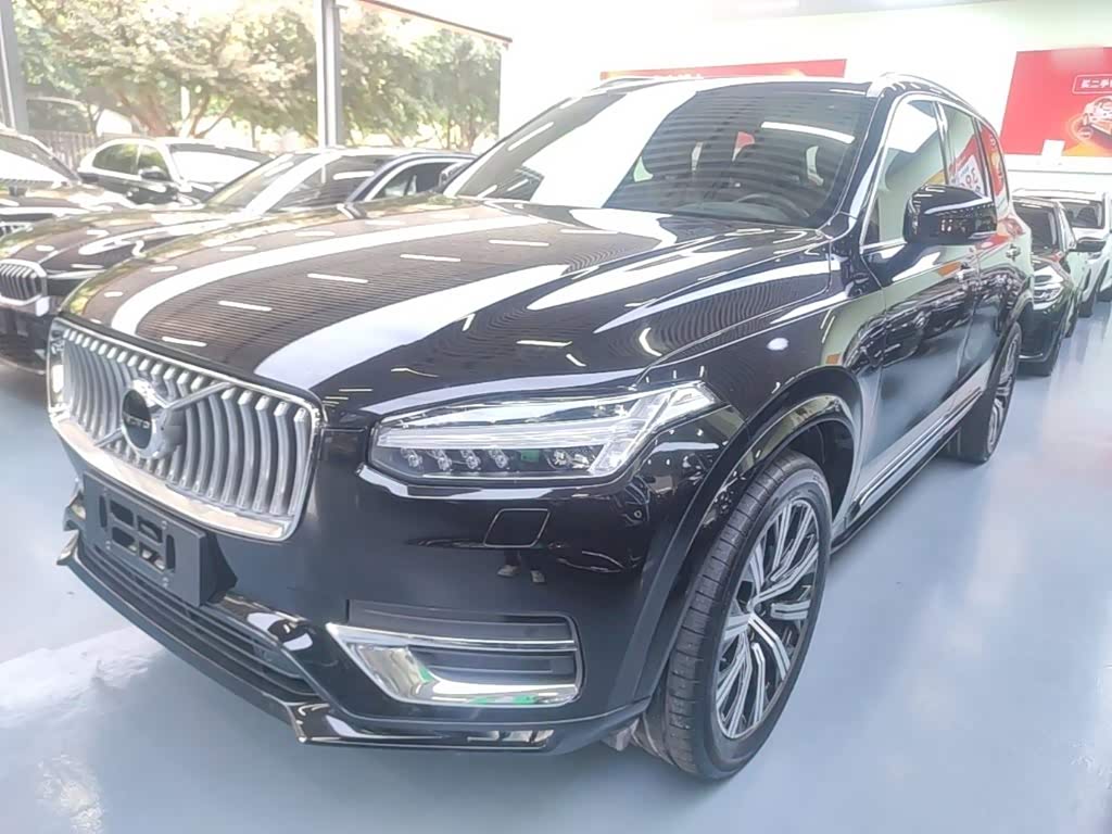 Volvo XC90 2021 B6 Luxury 7 мест