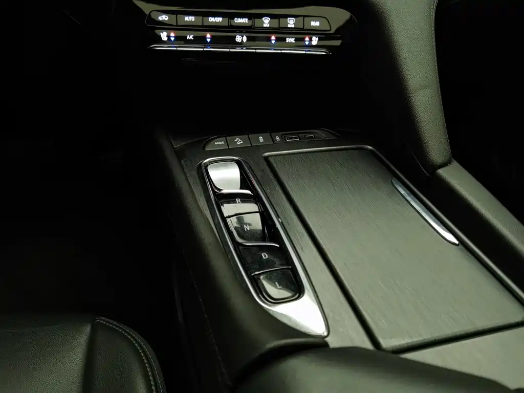 Buick Enclave 2020 28T 4WD Luxury — Фотографии автомобиля 13