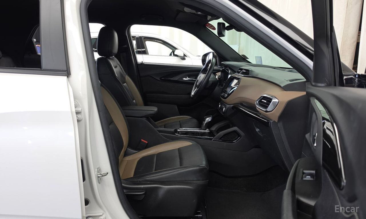 Chevrolet TrailBlazer 1.3 Turbo 2WD — Фотографии автомобиля 11