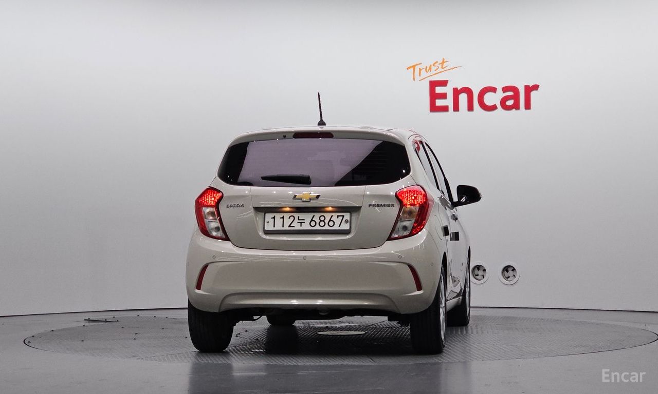 Chevrolet Spark — Фотографии автомобиля 4