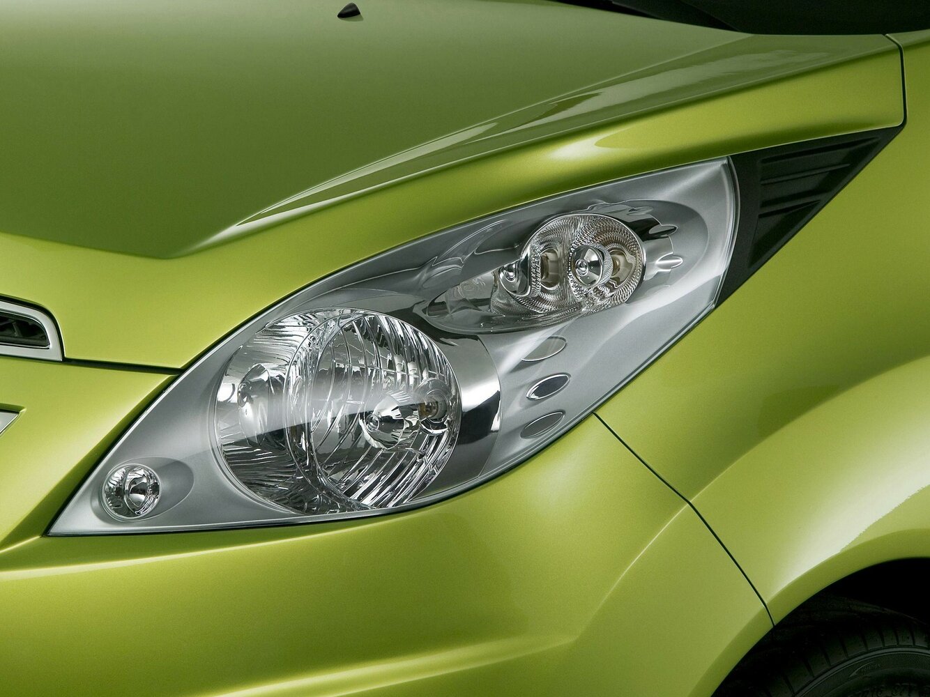 Chevrolet Spark Base — Фотографии комплектации 15