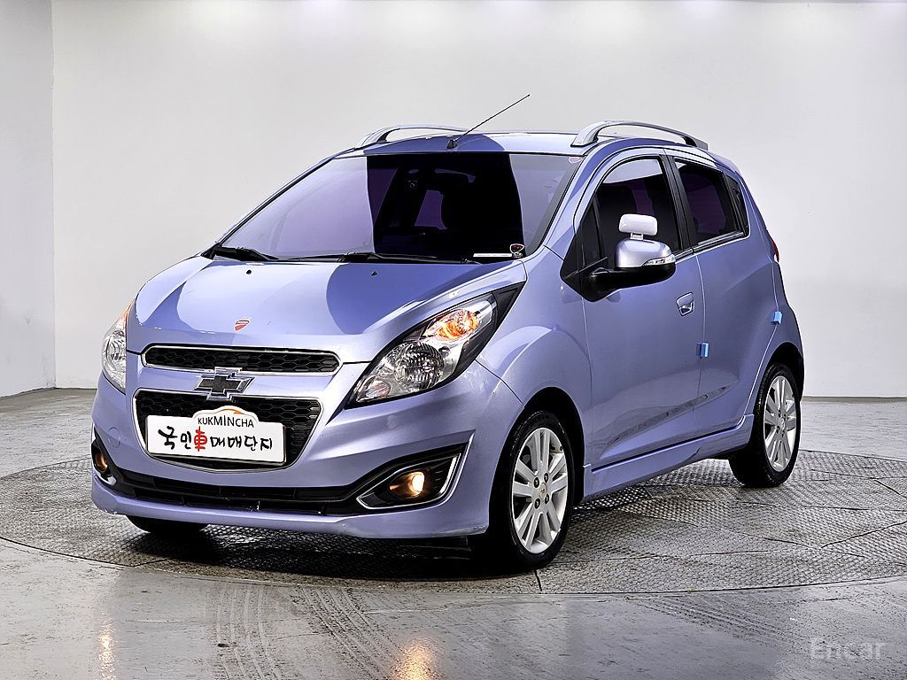 Chevrolet Spark Base — Фотографии автомобиля 1