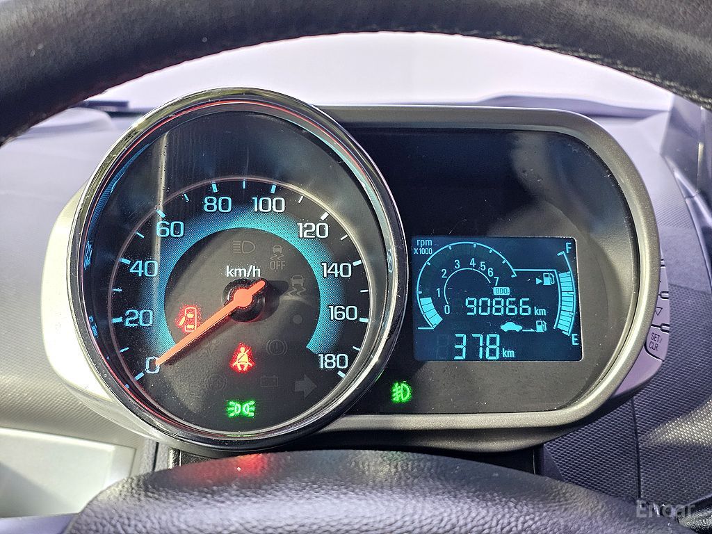 Chevrolet Spark Base — Фотографии автомобиля 7