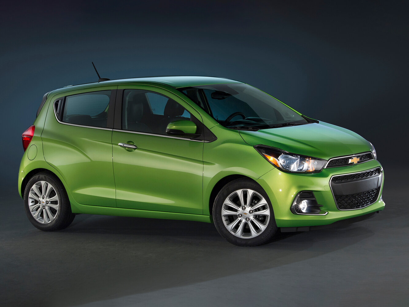 Chevrolet Spark Plus — Фотографии комплектации 2