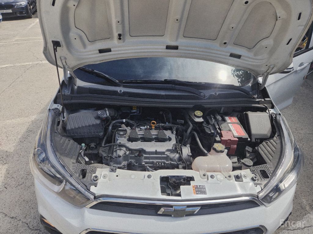 Chevrolet Spark Plus — Фотографии автомобиля 17